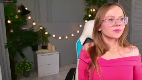 Snapshot of jane_westt chatting on April 2026 02:55:02 PM jane_westt online show from April 2026 02:55:02 PM