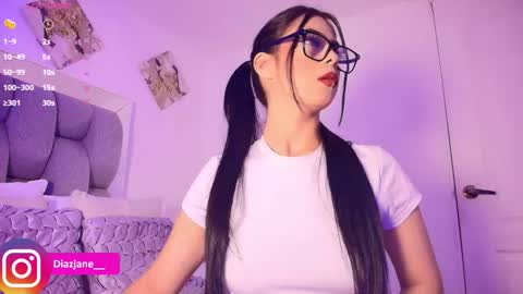 Jennifer online show from December 2025 09:13:02 PM