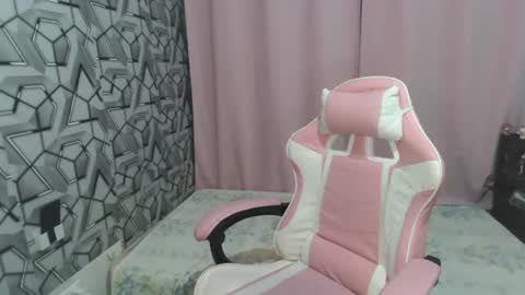 janeliciouse online show from June 2026 01:25:01 AM