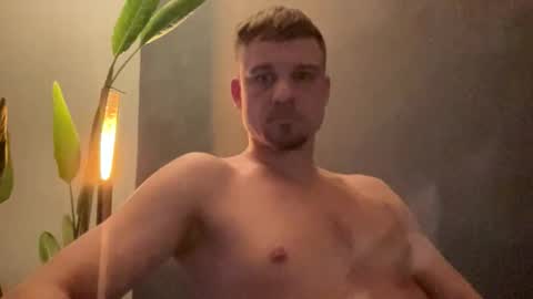 Snapshot of janettarobin chatting on February 2026 07:01:01 AM RoJan online show from February 2026 07:01:01 AM