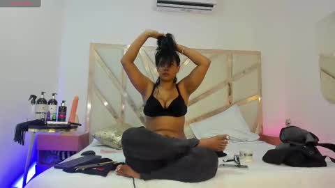 Janna online show from November 2025 03:38:02 AM