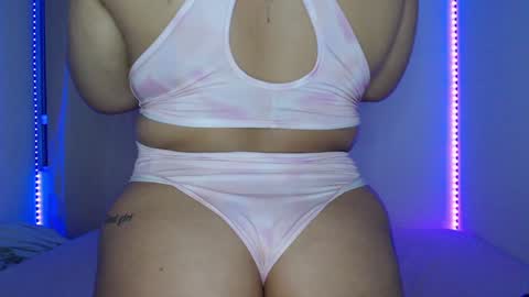 Janne  online show from January 2025 12:44:02 AM