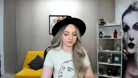 JaquelinLaurent online show from September 2025 06:57:02 PM