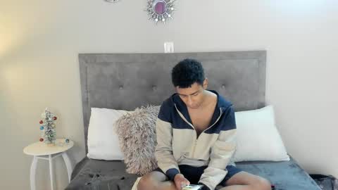 jared_blake online show from December 2024 01:00:02 AM