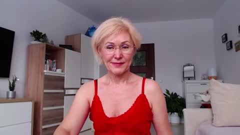 Snapshot of jasmin18v chatting on February 2026 01:15:01 PM Jasmin room for people 40 online show from February 2026 01:15:01 PM