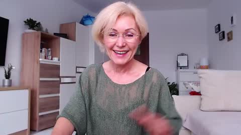 Snapshot of jasmin18v chatting on February 2026 01:40:01 PM Jasmin room for people 40 online show from February 2026 01:40:01 PM