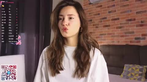 Snapshot of jasmindoroti chatting on September 2025 06:04:02 AM Chloe online show from September 2025 06:04:02 AM