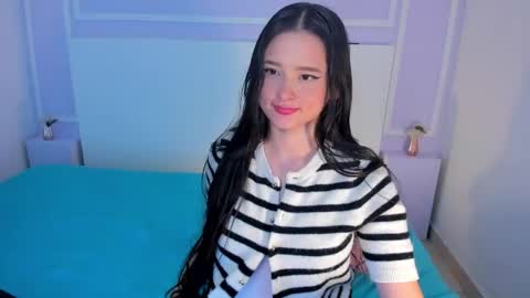 Jazmin online show from October 2025 07:33:01 PM