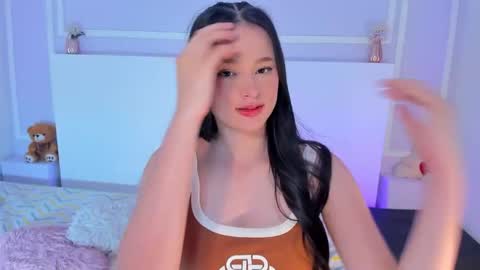 Jazmin online show from October 2025 07:57:02 PM