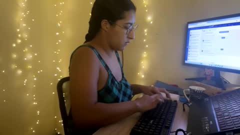 Jasmine online show from March 2026 12:23:01 PM