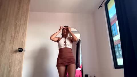 Jasminne online show from April 2026 03:27:02 PM