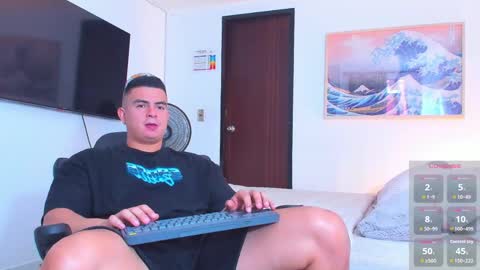 JBrooksXx online show from April 2026 01:37:01 PM