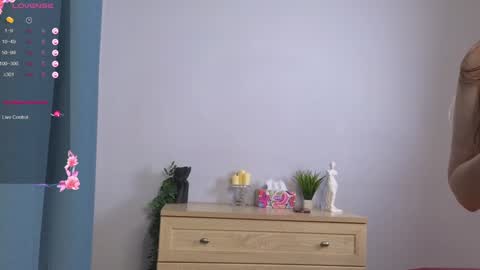 Asti online show from December 2024 08:15:01 PM