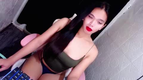 Snapshot of jassiemiles chatting on October 2025 11:43:02 AM Jassie online show from October 2025 11:43:02 AM