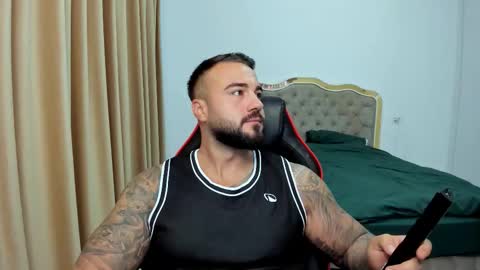  Javi  online show from December 2025 06:00:01 AM