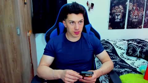 Snapshot of javiersexymann chatting on December 2024 08:00:01 PM Javier online show from December 2024 08:00:01 PM