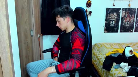 Snapshot of javiersexymann chatting on January 2025 09:30:02 PM Javier online show from January 2025 09:30:02 PM