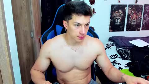 Snapshot of javiersexymann chatting on February 2025 04:59:02 PM Javier online show from February 2025 04:59:02 PM