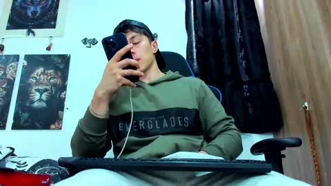 Snapshot of javiersexymann chatting on March 2025 06:48:01 PM Javier online show from March 2025 06:48:01 PM