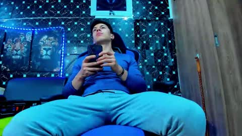 Snapshot of javiersexymann chatting on September 2025 12:01:01 AM Javier online show from September 2025 12:01:01 AM