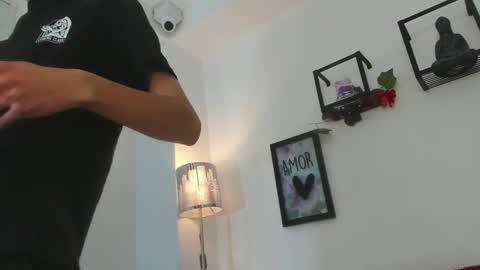 jax25_os online show from October 2025 11:35:01 PM