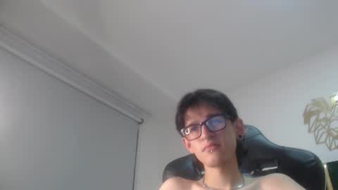 jax25_os online show from October 2025 08:39:02 PM