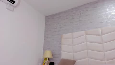 jax black online show from October 2025 07:03:01 PM