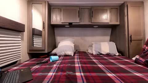 jaxsavage online show from April 2026 03:46:01 AM