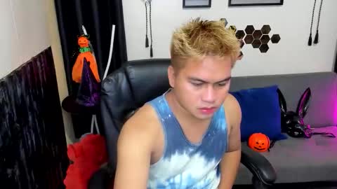 Snapshot of jay_hotcummer chatting on October 2025 11:08:02 AM JL online show from October 2025 11:08:02 AM