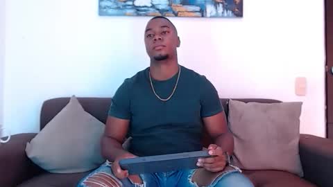 Snapshot of jay_smit chatting on December 2024 09:46:01 PM jay smit online show from December 2024 09:46:01 PM