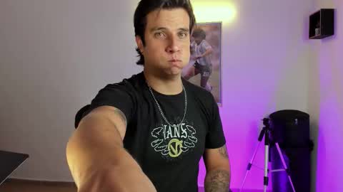 Snapshot of jayalvarrez_ chatting on September 2025 06:18:01 PM Jay Alvarrez online show from September 2025 06:18:01 PM