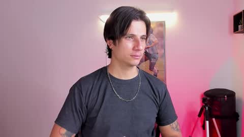 Snapshot of jayalvarrez_ chatting on September 2025 06:44:01 PM Jay Alvarrez online show from September 2025 06:44:01 PM