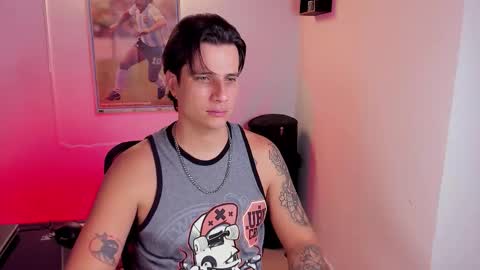 Snapshot of jayalvarrez_ chatting on October 2025 07:00:01 PM Jay Alvarrez online show from October 2025 07:00:01 PM