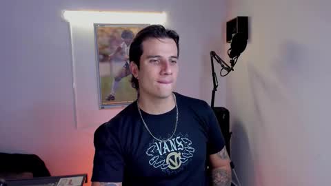 Jay Alvarrez online show from October 2025 07:07:02 PM