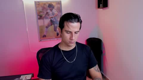 Jay Alvarrez online show from November 2025 04:20:01 PM