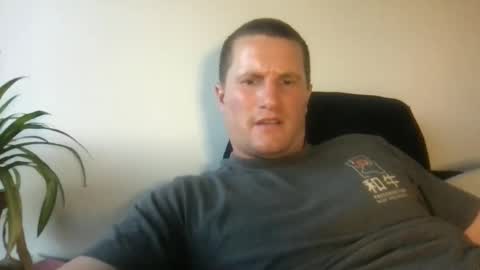 Snapshot of jaycup1989 chatting on April 2026 12:35:01 AM jaycup1989 online show from April 2026 12:35:01 AM