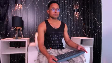 Jayden Morris online show from November 2025 07:23:02 PM