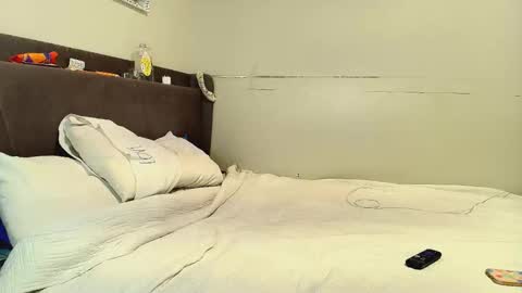 Naomiruty online show from September 2025 01:28:01 AM