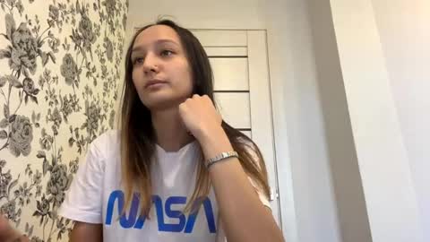 Stacie online show from April 2026 02:13:02 PM