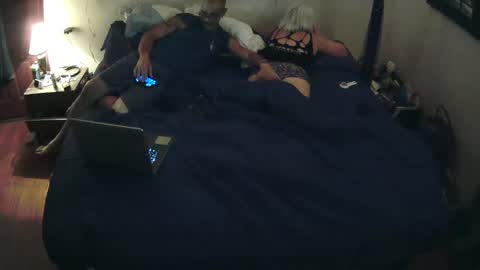 jayhood718Bk  sexy pearl online show from October 2025 03:28:02 AM