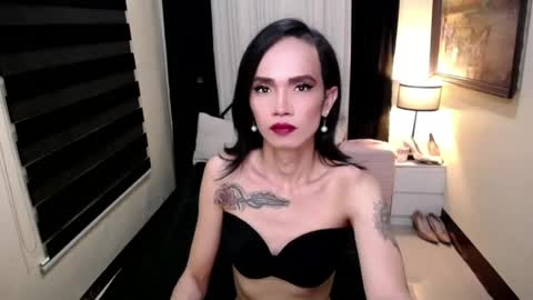 Snapshot of jayshlysmith chatting on April 2026 01:42:02 AM Anne Fox online show from April 2026 01:42:02 AM