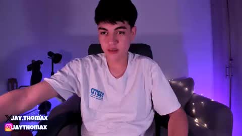 Snapshot of jaythomax chatting on February 2025 04:14:01 AM jaythomax online show from February 2025 04:14:01 AM