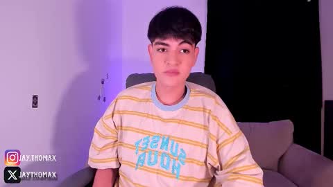 Snapshot of jaythomax chatting on September 2025 12:05:01 AM jaythomax online show from September 2025 12:05:01 AM