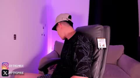 Snapshot of jaythomax chatting on October 2025 02:06:01 AM jaythomax online show from October 2025 02:06:01 AM