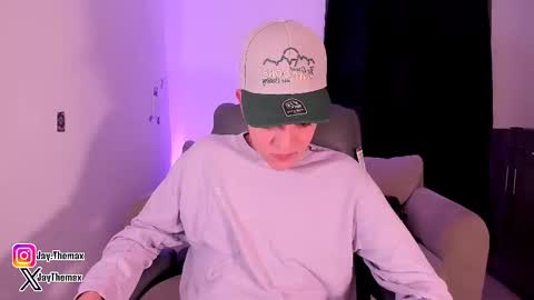 Snapshot of jaythomax chatting on October 2025 12:53:01 AM jaythomax online show from October 2025 12:53:01 AM