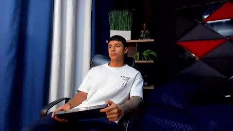 jaze_bradley online show from November 2025 11:25:02 AM