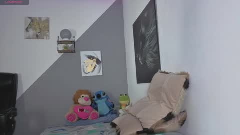 JAZMIN online show from September 2025 02:12:02 AM