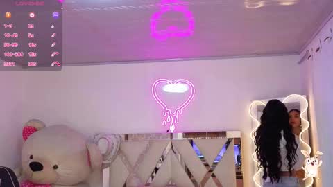 Jazmin  online show from November 2025 11:44:01 AM