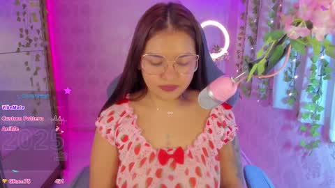 Jazmine online show from January 2025 01:43:01 PM