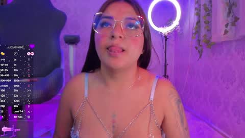 Jazmine online show from January 2025 01:42:01 PM